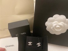 Chanel｜经典双c耳钉 银色 百搭款