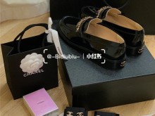 Chanel22K｜最美的logo耳环 秋日小皮鞋?