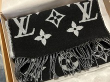 LV Essential羊毛围巾