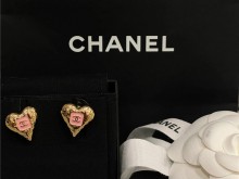 Chanel 23K 愛心熔岩耳釘