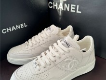 Chanel 23A爆款小白鞋