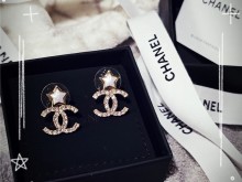 Chanel 24C 星星耳釘
