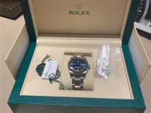 购买奢侈品之一 Rolex 手表