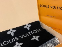 LV Essential 围巾