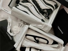 Share｜新年买的两双黑白分明Chanel 运动鞋