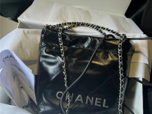 幸运｜今日买到了心心念念的Chanel 23S Mini22bag