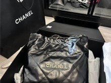 Chanel 22bag 黑金中号到手