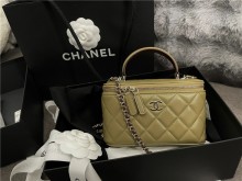 有没有姐妹爱这个香奈儿Chanel 23a新色手柄长盒子的？