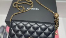 Chanel 23K黑色金球woc买到了！