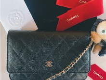 Chanel | 黑金牛CF woc