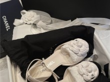 漂亮鞋子之Chanel 山茶花系列